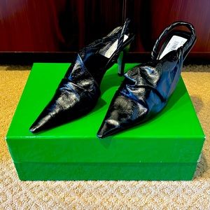 Bottega Veneta Point leather sling back. 37.5. New. Authentic